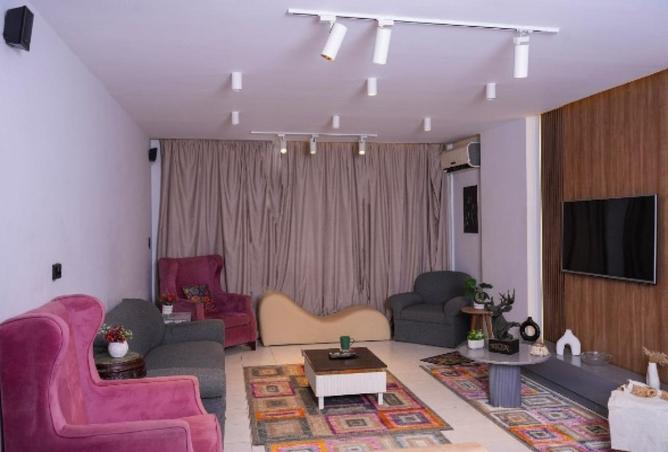 53725810 - Property Image 3