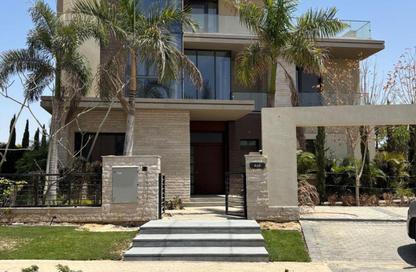 Villa - 6 Bedrooms - 6 Bathrooms for sale in Sodic West - Sheikh Zayed Compounds - Sheikh Zayed City - Giza