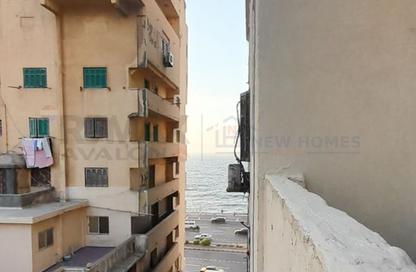 Apartment - 3 - 1 for sale in Al Kornish Square - Sporting - Hay Sharq - Alexandria