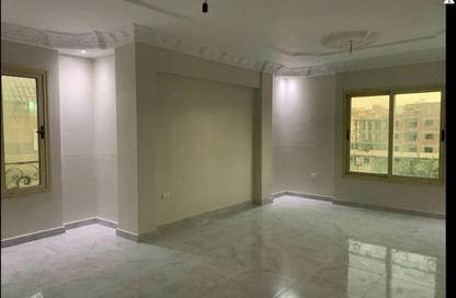 Apartment - 3 Bedrooms - 2 Bathrooms for rent in Al Gezira St. - South Investors Area - New Cairo City - Cairo