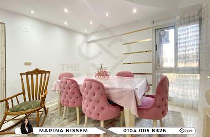 Apartment - 3 Bedrooms - 2 Bathrooms for sale in Victor Ammanuel Square - Smouha - Hay Sharq - Alexandria