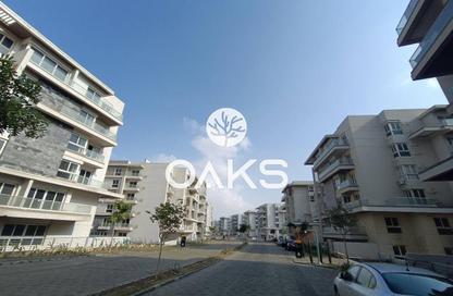 Apartment - 4 Bedrooms - 3 Bathrooms for sale in Mountain View iCity - 5th Settlement Compounds - The 5th Settlement - New Cairo City - Cairo