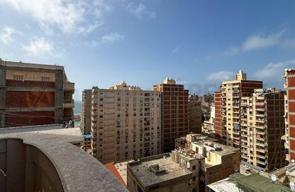 Apartment - 2 Bedrooms - 1 Bathroom for sale in Mohamed Galal Hammad St. - Miami - Hay Awal El Montazah - Alexandria