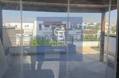 Townhouse - 5 Bedrooms - 5 Bathrooms for sale in Cluster 18 - Hyde Park - New Cairo City - Cairo