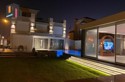 Villa - 4 Bedrooms - 4 Bathrooms for sale in Royal City - Sheikh Zayed Compounds - Sheikh Zayed City - Giza