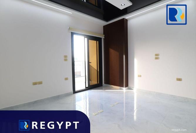 52444807 - Property Image 3