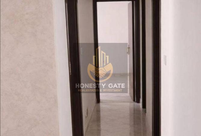 77060387 - Property Image 2