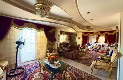 شقة - 3 غرف نوم - 2 حمامات للبيع في شارع محرم بك - محرم بك - حي وسط - الاسكندرية