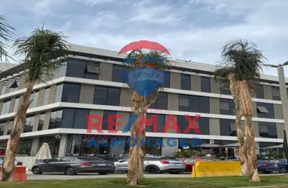 Office Space - 3 Bedrooms - 1 Bathroom for rent in Palm Hills Golf Extension - Al Wahat Road - 6 October City - Giza