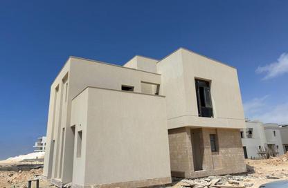 Villa - 5 Bedrooms - 4 Bathrooms for sale in June - Ras Al Hekma - North Coast