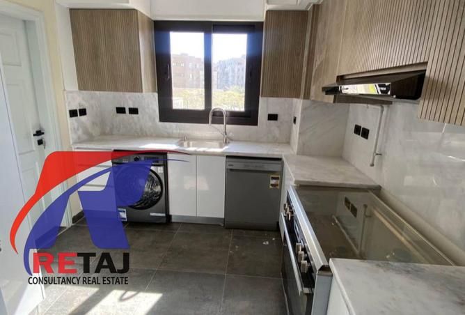 67733231 - Property Image 2