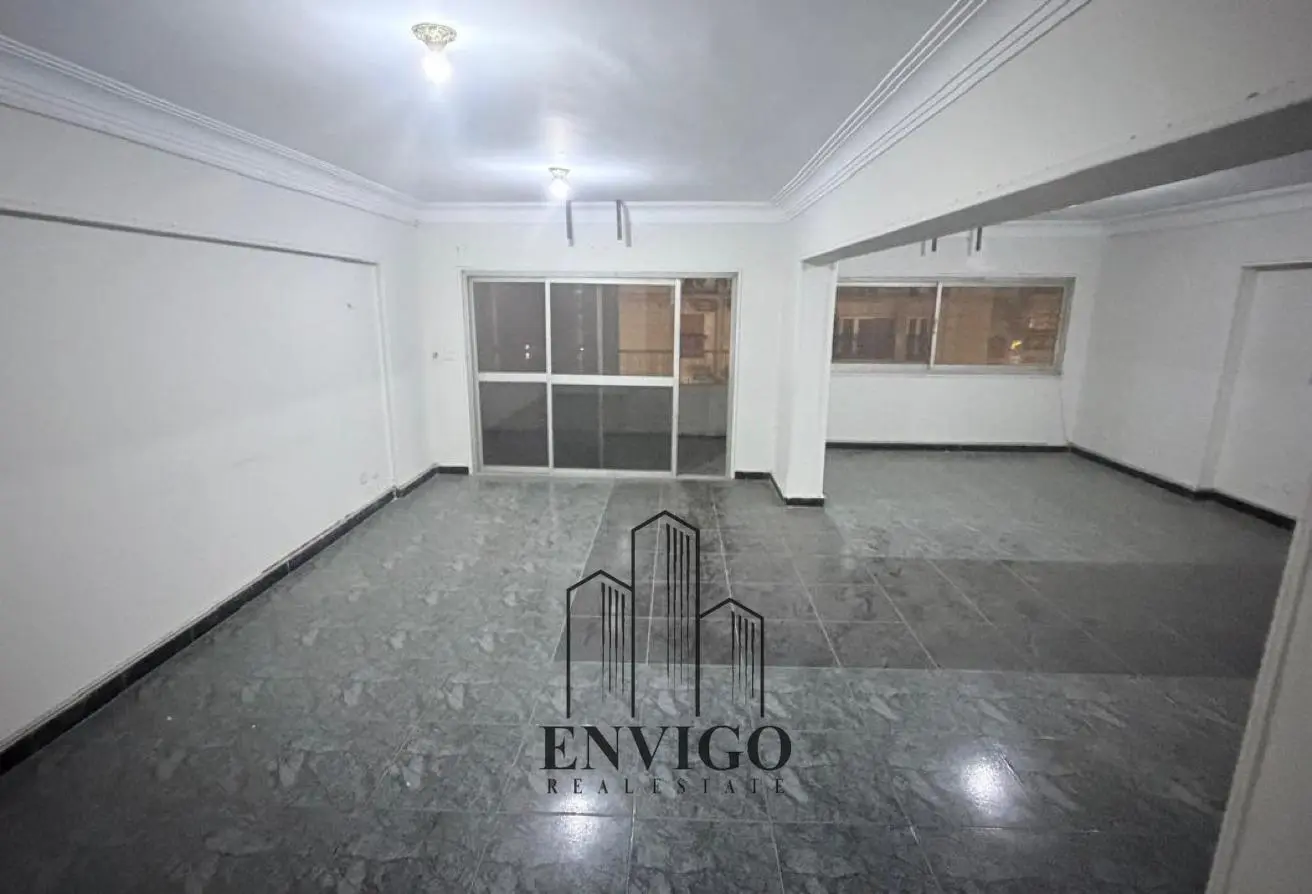 117011995 - Property Main Image