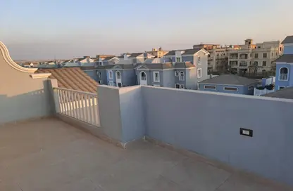 فيلا - 4 غرف نوم - 4 حمامات للبيع في الحي السادس - مدينة العبور - القليوبية