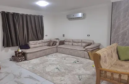 فيلا - 4 غرف نوم - 4 حمامات للبيع في الحي السادس - مدينة العبور - القليوبية