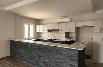Apartment - 3 Bedrooms - 1 Bathroom for sale in Mountain View Hyde Park - 5th Settlement Compounds - The 5th Settlement - New Cairo City - Cairo