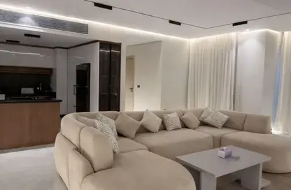 شقة - 3 غرف نوم - 3 حمامات للايجار في سيلفر بالم - المستثمرين الشمالية - مدينة القاهرة الجديدة - القاهرة