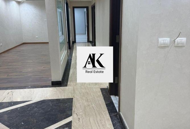 8488676 - Property Image 2