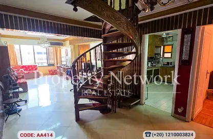Penthouse - 4 Bedrooms - 2 Bathrooms for sale in Al Montaza St. - El Hegaz Square - El Nozha - Cairo