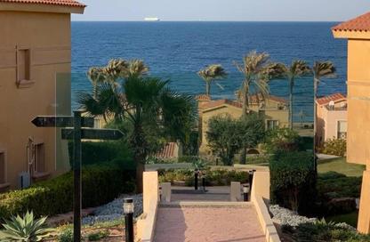(بنتهاوس  (روف - 3 غرف نوم - 3 حمامات للبيع في لافيستا توباز - لافيستا - العين السخنة - السويس