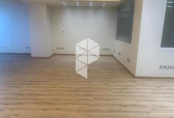 70622324 - Property Image 3