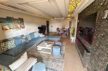 Apartment - 4 Bedrooms - 2 Bathrooms for sale in Al Hilton St. - Smouha - Hay Sharq - Alexandria Apartment - 4 Bedrooms - 2 Bathrooms for sale in Al Hilton St. - Smouha - Hay Sharq - Alexandria