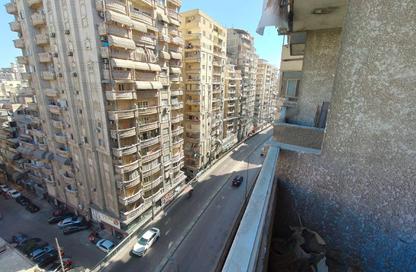 شقة - 2 غرف نوم - 1 حمام للبيع في ميامي - حي اول المنتزة - الاسكندرية