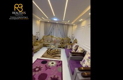 Apartment - 2 Bedrooms - 1 Bathroom for sale in Alrayat Residence - Hadayek October - 6 October City - Giza
