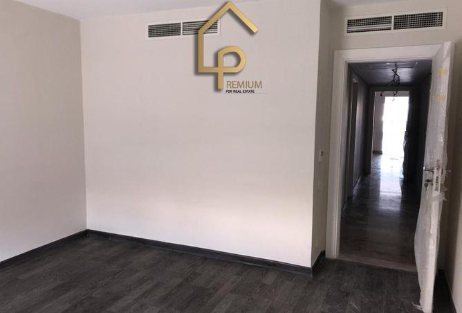 79722519 - Property Image 2
