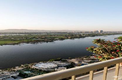 Apartment - 3 Bedrooms - 3 Bathrooms for sale in Cornish El Nile St. - Maadi - Hay El Maadi - Cairo