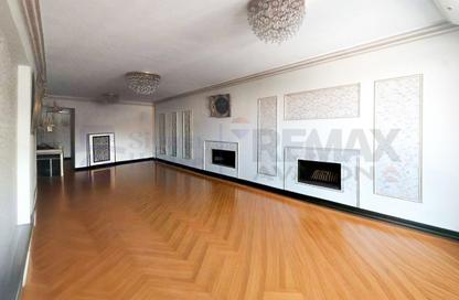 Apartment - 4 Bedrooms - 3 Bathrooms for sale in Smouha - Hay Sharq - Alexandria