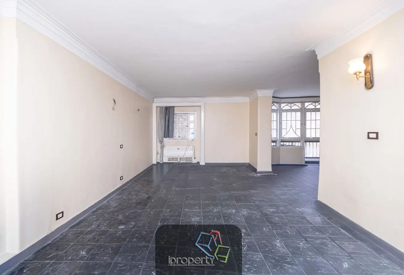 112970302 - Property Main Image
