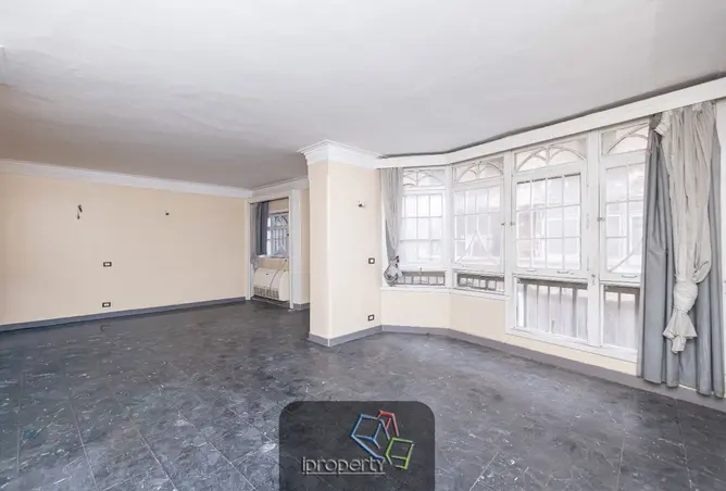 112970302 - Property Image 2
