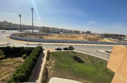 شقة - 3 غرف نوم - 2 حمامات للبيع في كمبوندات الشروق - مدينة الشروق - القاهرة
