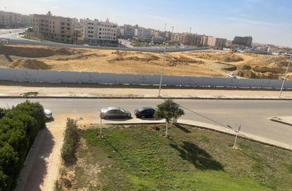 شقة - 3 غرف نوم - 2 حمامات للبيع في كمبوندات الشروق - مدينة الشروق - القاهرة