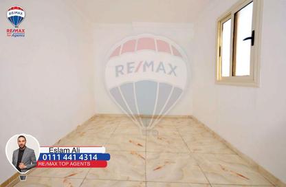 Apartment - 3 Bedrooms - 1 Bathroom for rent in Laurent - Hay Sharq - Alexandria