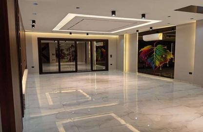 Apartment - 3 Bedrooms - 3 Bathrooms for sale in Midtown - South Investors Area - New Cairo City - Cairo