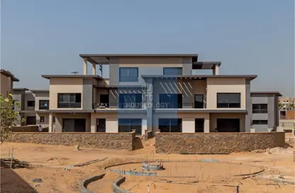 Villa - 4 Bedrooms - 5 Bathrooms for sale in Swan Lake Residence - 5th Settlement Compounds - The 5th Settlement - New Cairo City - Cairo