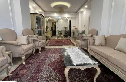 Apartment - 3 Bedrooms - 2 Bathrooms for sale in Mahmoud Al Essawy St. - Sidi Beshr - Hay Awal El Montazah - Alexandria