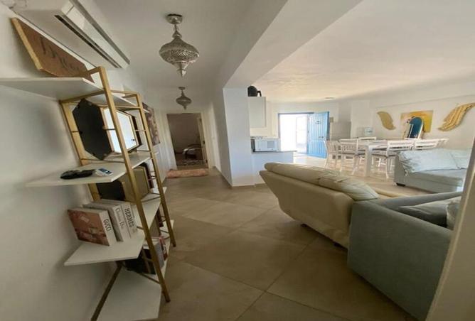 8569225 - Property Image 2