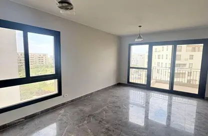 شقة - 3 غرف نوم - 3 حمامات للبيع في 6 ويست - بيفرلي هيلز - كمبوندات الشيخ زايد - الشيخ زايد - الجيزة