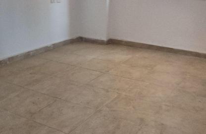 Apartment - 3 Bedrooms - 1 Bathroom for rent in Al Sheikh Ahmed Elsawy St. - 6th Zone - Nasr City - Cairo