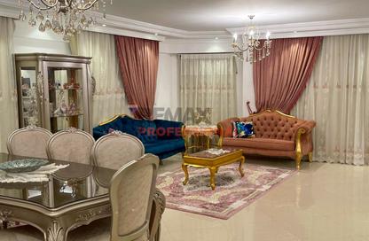 Apartment - 3 Bedrooms - 2 Bathrooms for rent in Abo Qir St. - Sporting - Hay Sharq - Alexandria