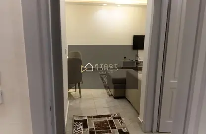 شقة - 3 غرف نوم - 2 حمامات للايجار في B12 - مدينتي - القاهرة