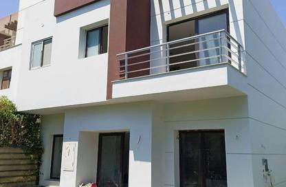 Townhouse - 3 - 3 for rent in Greens - Hyde Park - New Cairo City - Cairo