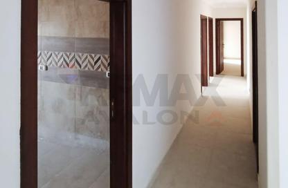 شقة - 3 غرف نوم - 3 حمامات للايجار في صوارى - كمبوندات الاسكندرية - الاسكندرية شقة - 3 غرف نوم - 3 حمامات للايجار في صوارى - كمبوندات الاسكندرية - الاسكندرية