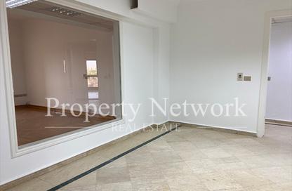 Office Space - Studio - 4 Bathrooms for rent in Sarayat Al Maadi - Hay El Maadi - Cairo