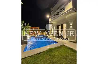 Villa - 6 Bedrooms - 6 Bathrooms for sale in Hyde Park - New Cairo City - Cairo