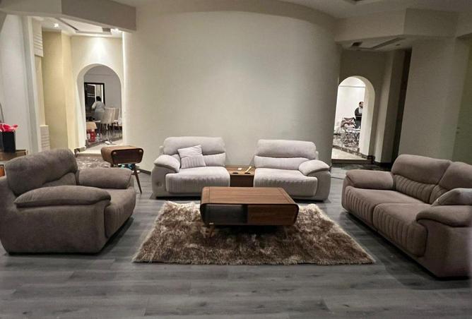73776407 - Property Image 3