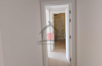 شقة - 2 غرف نوم - 2 حمامات للايجار في أو ويست - كمبوندات 6 أكتوبر - مدينة 6 أكتوبر - الجيزة