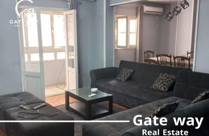 Apartment - 2 Bedrooms - 2 Bathrooms for rent in Street 9 - Maadi - Hay El Maadi - Cairo